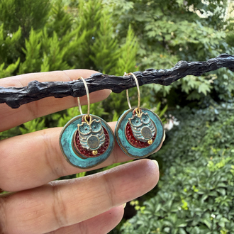 Yeşil Patineli Bordo Detaylı Baykuş Küpe