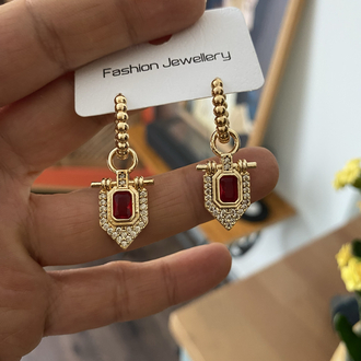 Crimson Key – Vintage Kızıl Anahtar Vip Küpe 