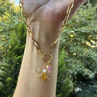 Gold Renk Çelik Ataş Zincir Arı Figürlü Charm Kolye