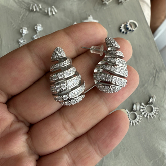Zirkon Taşlı Spiral Damla Küpe (Botega)
