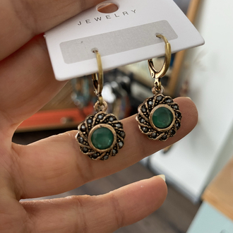 Yeşil Oniks Taşlı Vintage Bronz Küpe