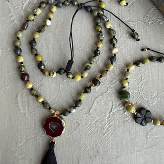 Serpentine & Lal (Garnet) Taşlı Püsküllü Doğal Taş Kolye ve Bileklik 