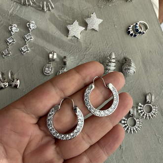 Xuping Zirkon Taş Sıralı Halka Küpe