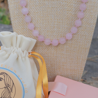 Pembe Kuvars ve Güneş Taşı Kristalleri Kolye