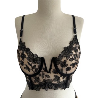 Carla Bralet Set