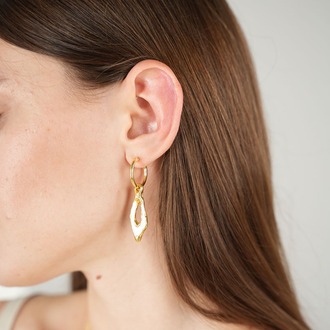 Brambuta Enki Drop Hoops Halka Küpe Gold-Beyaz