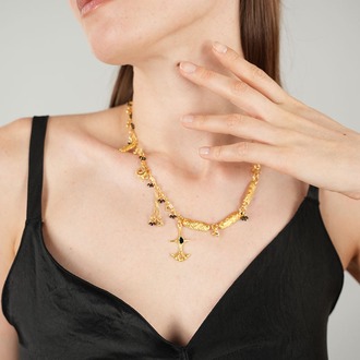 Brambuta Enuma Kolye - Gold Siyah