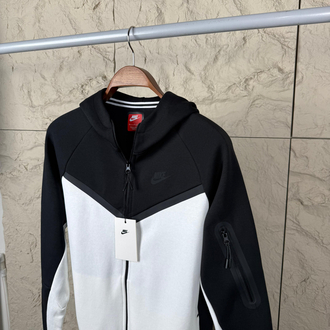Nike Tech Fleece Siyah Beyaz Hırka