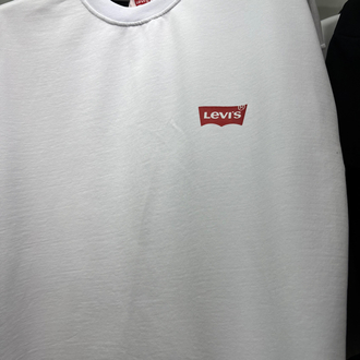 Levis unisex beyaz yarı oversize tişört