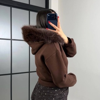 TÜYLÜ HIRKA