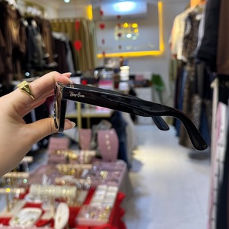 Güneş Gözlüğü 