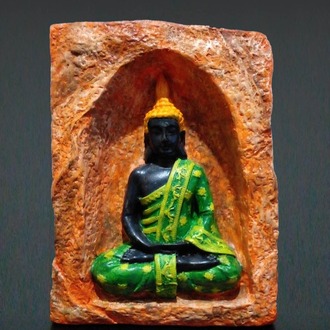 Lotus Pozisyonunda Meditasyon Yapan Buda Mumluk