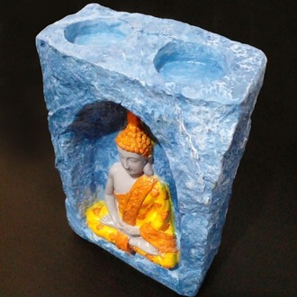 Mavi Renkli Mağara İçinde Oturan Turuncu-Sarı Buda Tealight Mumluk