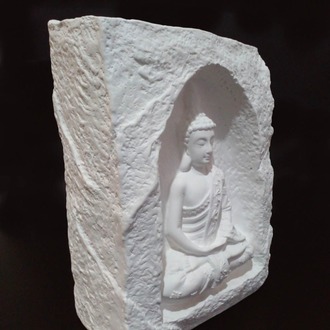 Beyaz Renkli Mağara İçinde Buda Tealight Mumluk