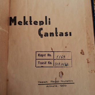 MEKTEPLİ ÇANTASI - Ragıp Nurettin -1933
