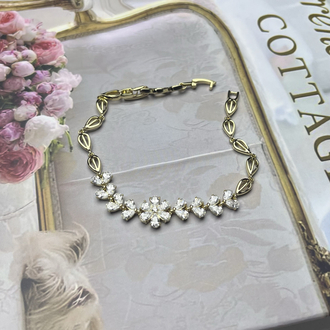 Özel seri ortası çiçek model kristal taşlı bileklik