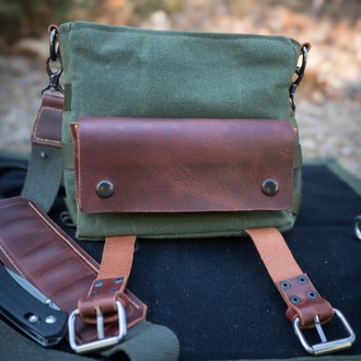 El Yapımı Mumlu Kanvas ve Yağlı Deri Bushcraft Çantası | Outdoor & EDC Omuz Çanta