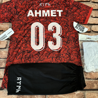 Çocuk Kurt Desenli Kırmızı Forma