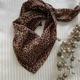 Leopar desenli saten fular bandana