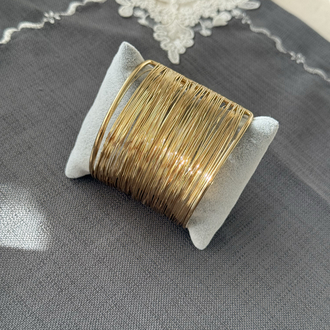 Çoklu tel görünümlü kalın gold bileklik