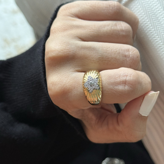 Taşlı yıldız çerçeve gold yüzük