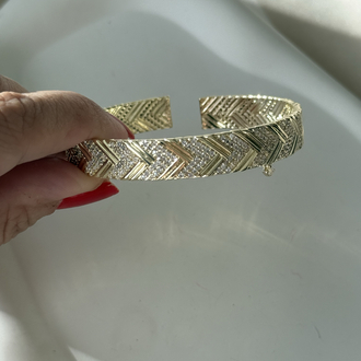 Zikzak desenli gold kelepçe bileklik