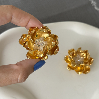 Gold Çiçek düğme kapakları
