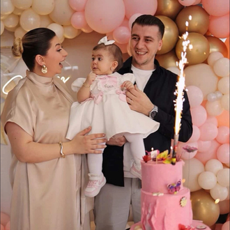 Kuğu nakışlı elbise 
