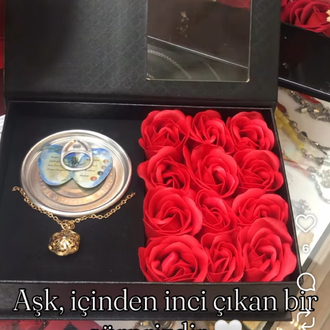 İstiridye kolye