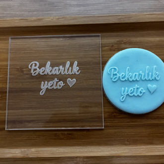 Bekarlık yeto yazılı pleksi kabartma plakası