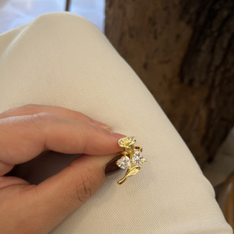 Gül earcuff (kıkırdak küpe -kulak deliğine gerek yok)