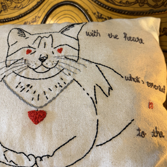 Masalcı kedi yastık