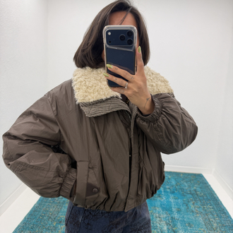 Yakası kürklü crop şişme mont-544