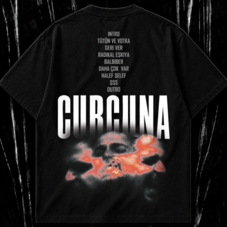 Wegh "CURCUNA" Albüm baskılı siyah oversize T-shirt