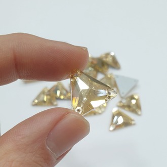 Dikme Taş - Gold Üçgen
