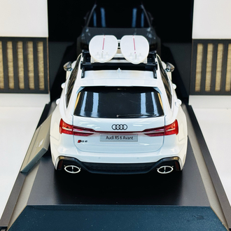 AUDI RS6 AVANT