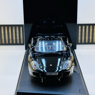 PORSCHE CARERRA GT