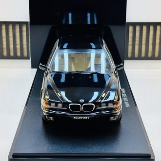 BMW 528i E39 SEDAN
