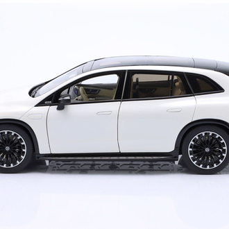 2022 MERCEDES-BENZ EQS SUV AMG LINE X296