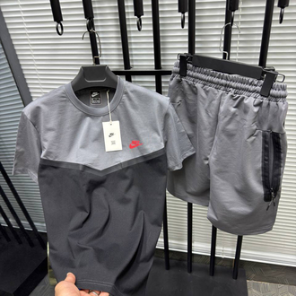 NİKE TECH FLEECE ŞORTLU TAKIM