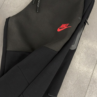 NİKE TECH FLEECE EŞOFMAN TAKIM