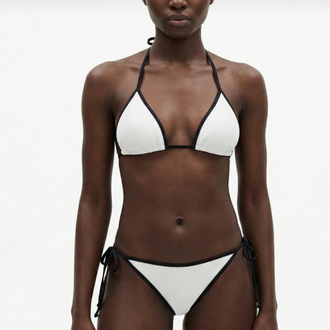 Biye detaylı beyaz bikini takımı