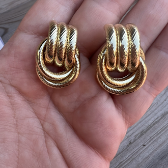 Sofi’s gold küpe