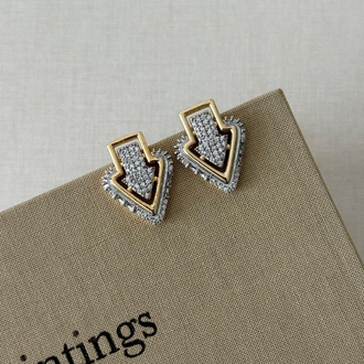 Arrow earring