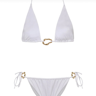 Aksesuarlı beyaz bikini takımı