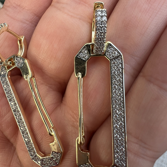 Keylock earring