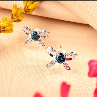 Mavi London Blue Topaz Gümüş Küpe
