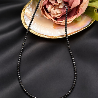 Gem Siyah Spinel Kolye - Kraliyetin Gücüne Sahip Olmak