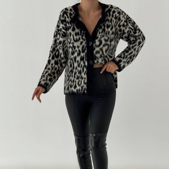 Oversize Kesim Leopar Desenli Düğmeli Kazak/Hırka