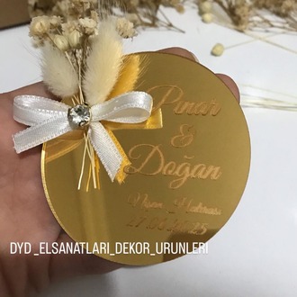 Pleksiz Söz,Nişan,Nikah magneti